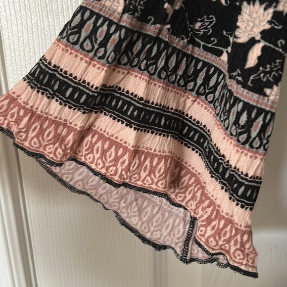 BUNDLE 3/$12 Charlotte Russe Off the Shoulder Top - Picture 3 of 7